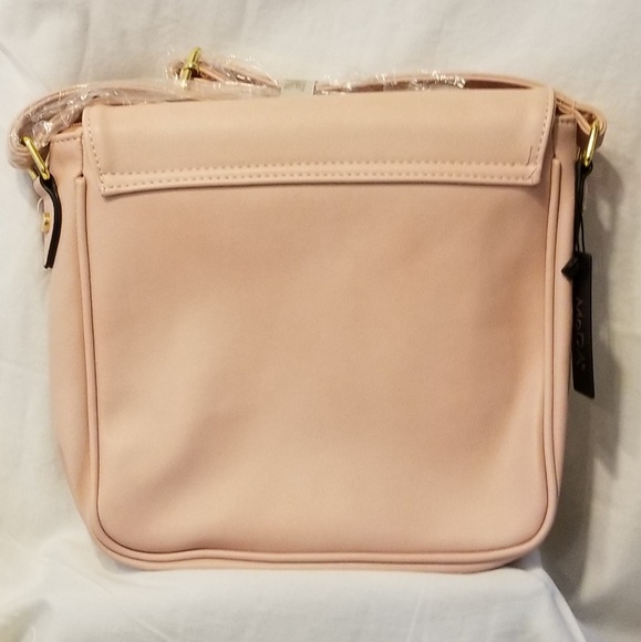 MoDA crossbody bag in Toasted Almomd Pink - Picture 4 of 5